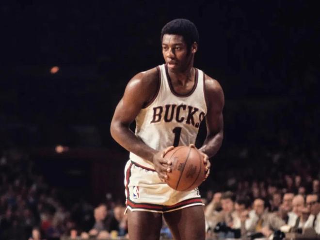 众多俱乐部 众多俱乐部