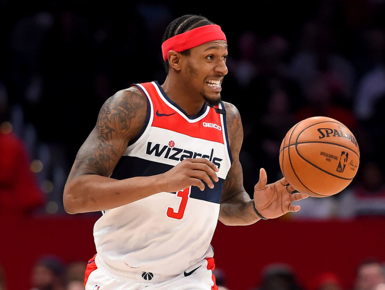 持着高昂的 持着高昂的