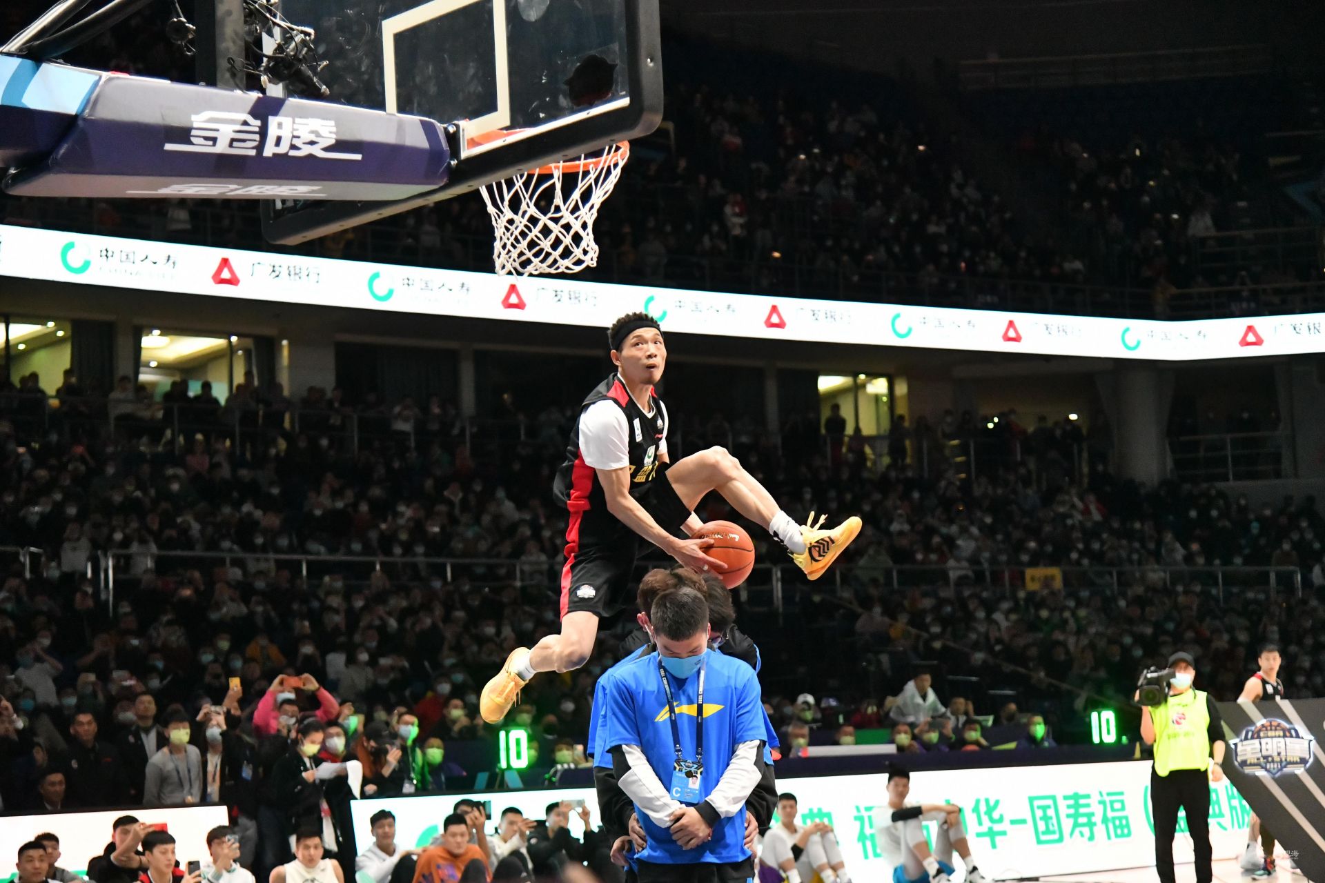 公众的干预 公众的干预