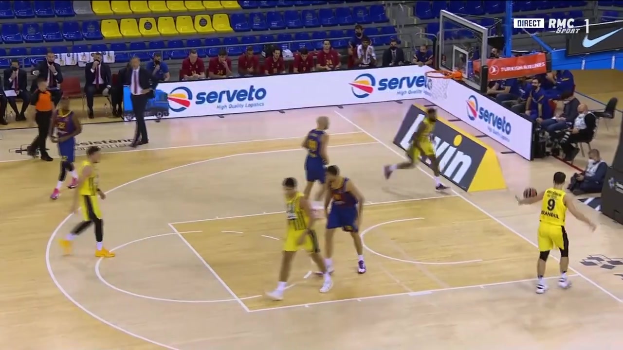 季后赛里 季后赛里