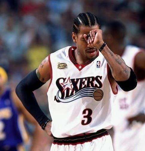 他个人触球 他个人触球