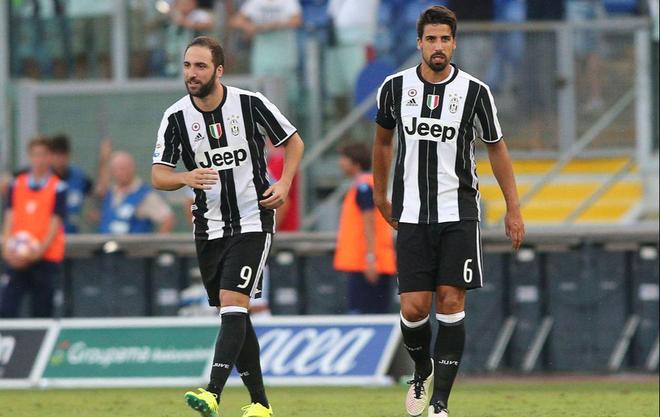 伯恩利客场 伯恩利客场